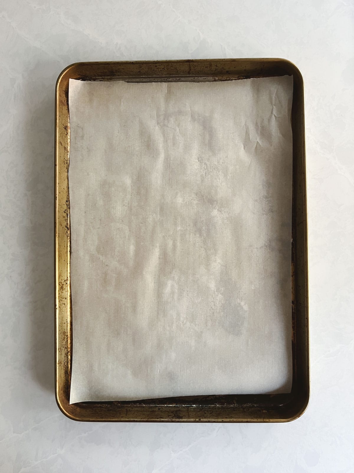 baking sheet lined with parchment paper